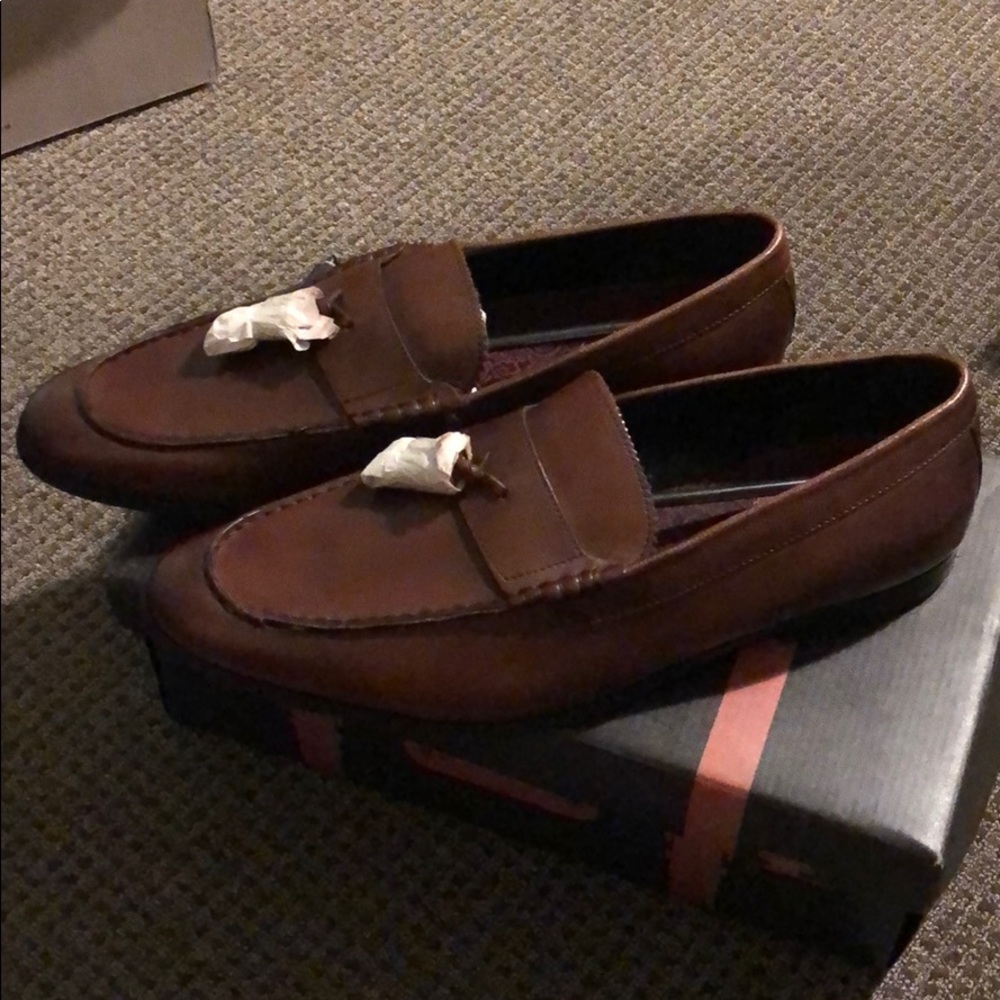 US10-BROWN-06830305-Walk London Tassel Leather